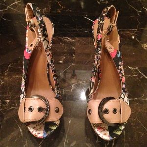 Guess floral sling back heels